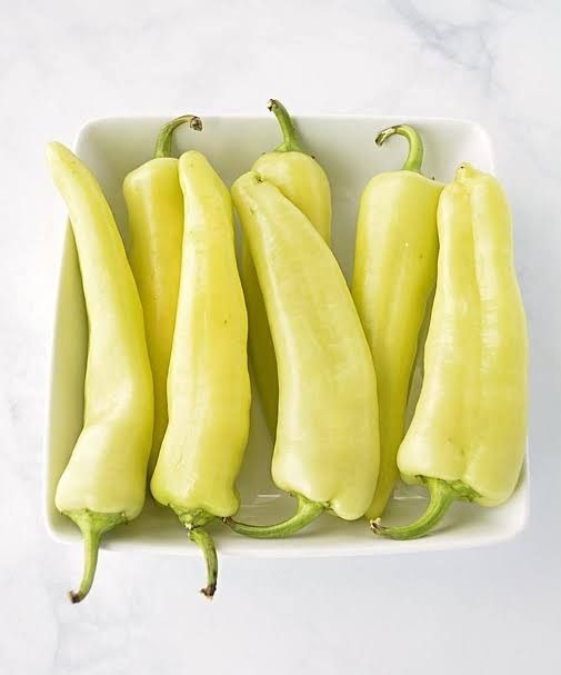 Pili Bharwa Mirch (पीली भरवां मिर्च) (1 KG)
