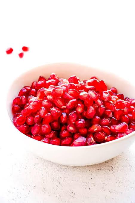 Pomegranate Peeled (250 Gm) (ताज़ा अनार दाना (250 ग्राम)) (1 pkt)